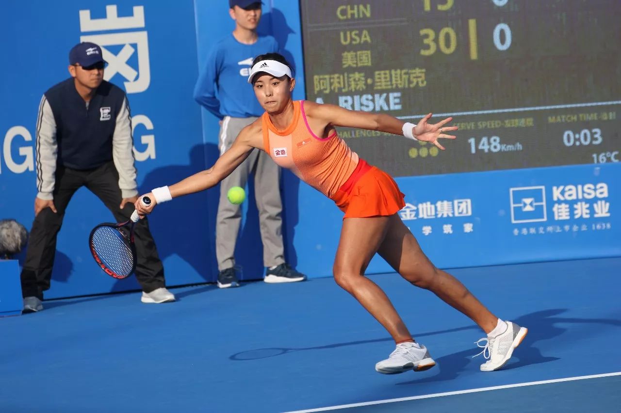 体育斯诺克苏格兰公开赛：成功晋级 斯佳辉4-3力克田鹏飞