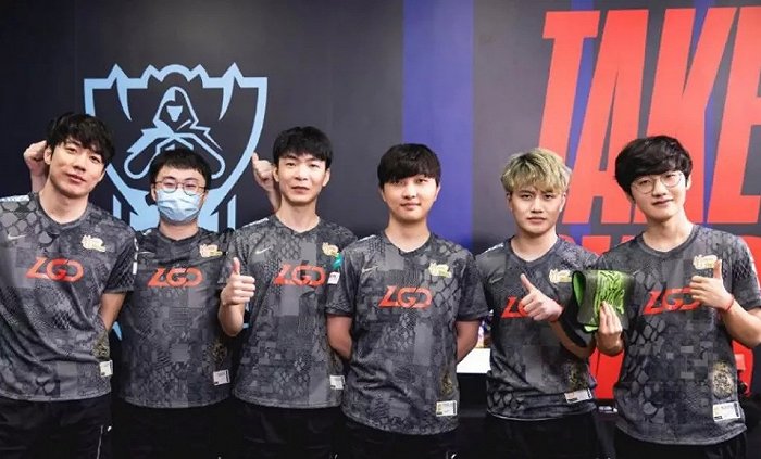 这位前锋不 这位前锋不