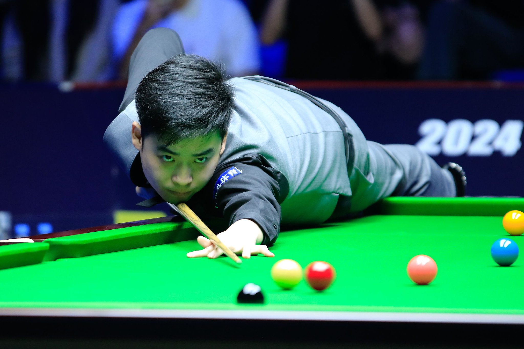 顽强反击 顽强反击